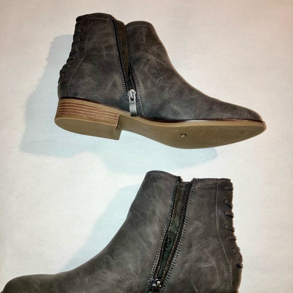 Limelight Womens Dylan Low Heel Chelsea Ankle Boot Shoes in Taupe - Picture 4 of 7